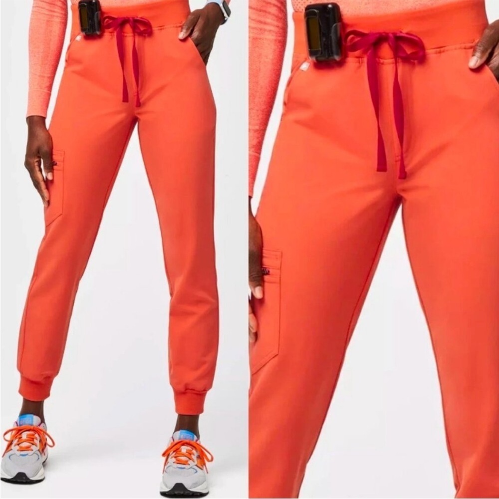 Women New Figs High Waisted Zamora W/Yoga Waistband Petite Scrub Pant Terracotta